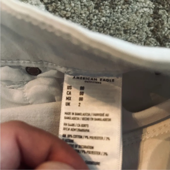 American Eagle Shorts - Picture 2 of 3